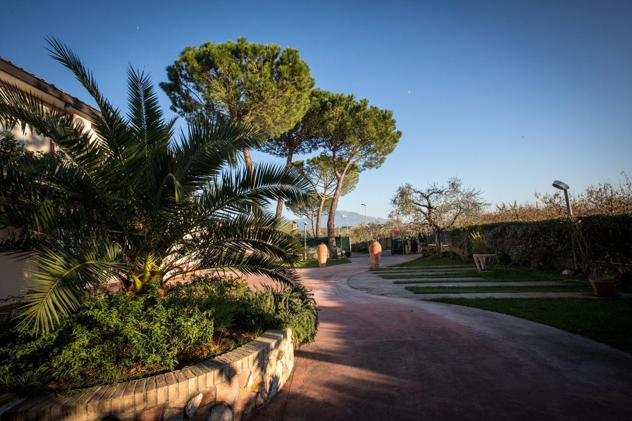 Tenuta Gran Paradiso Hotel Palombara Sabina ภายนอก รูปภาพ
